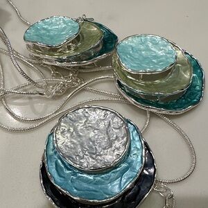 Elegant Silver and Blue Pendant Necklace